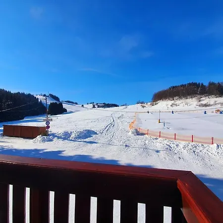 27, Kamzik アパート